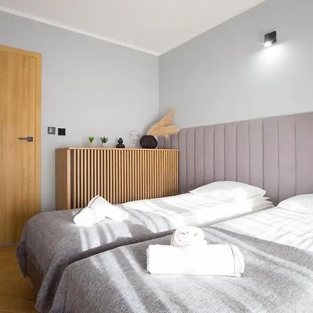 Julia Apartment *