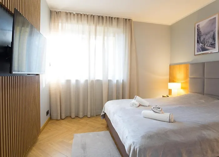 Julia דירה זקופאנה